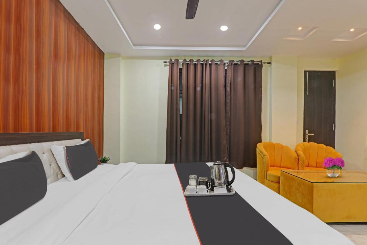 Hotel Collection O Srg Chinhat Exterior foto