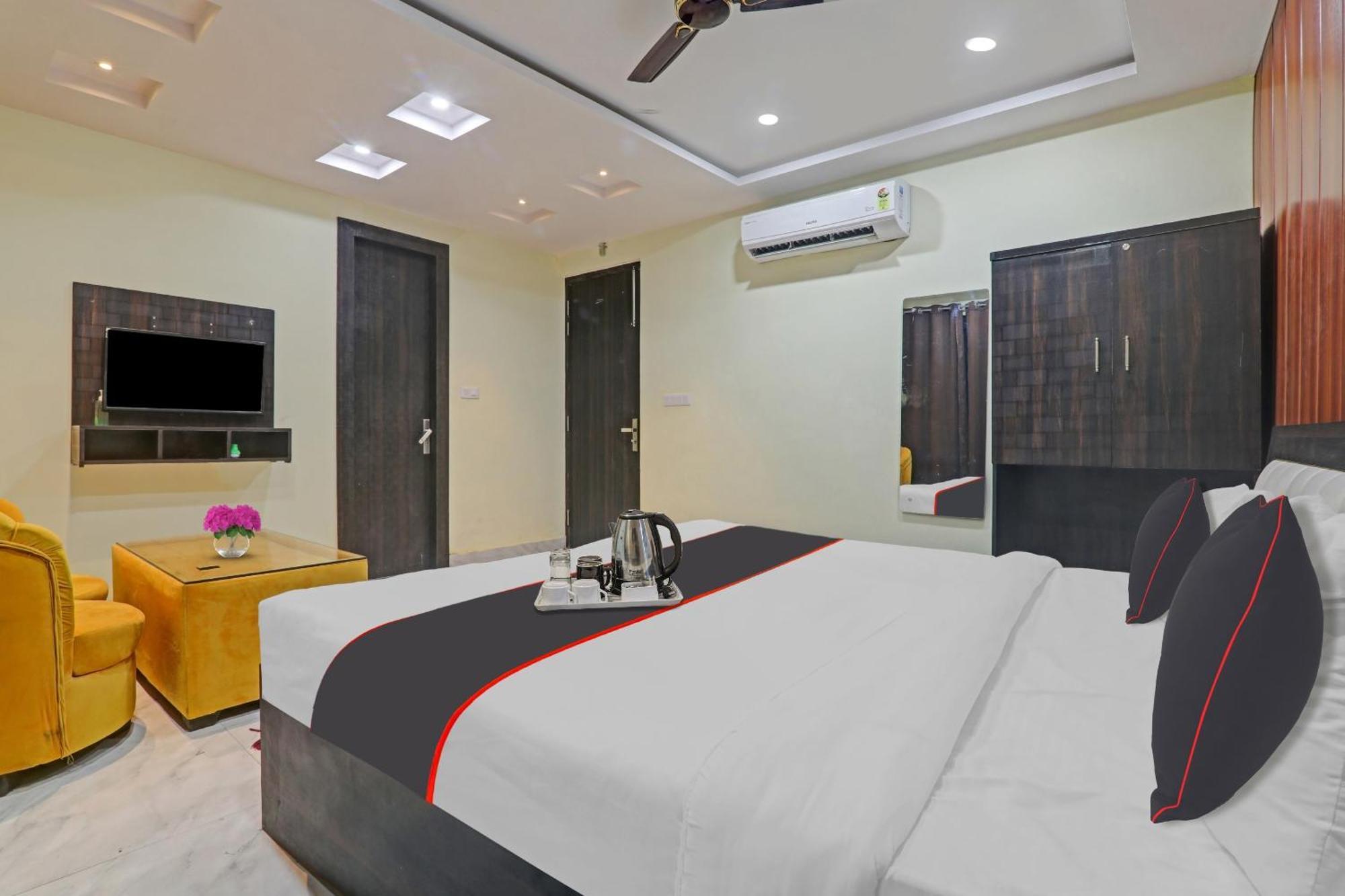 Hotel Collection O Srg Chinhat Exterior foto